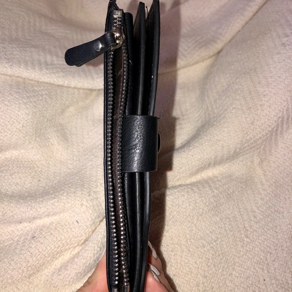 Black Wallet - Picture 2 of 4